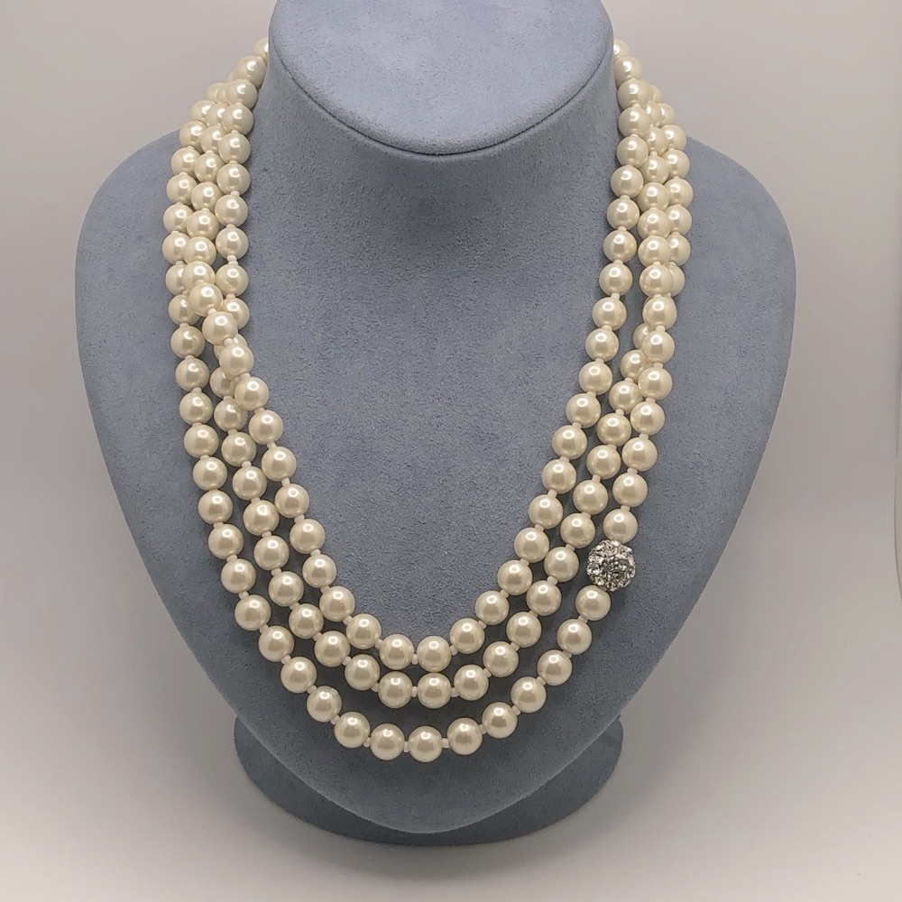 Extra long fashion Pearl necklace with crystals single station